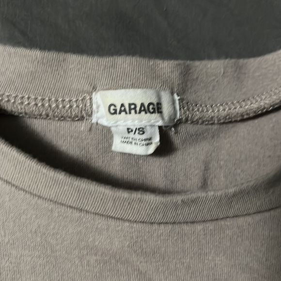 Garage Stormi Tee - Picture 2 of 3